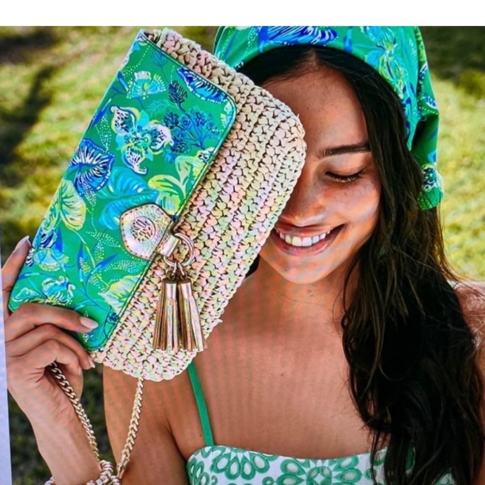 NWT Lilly Pulitzer Straw Crossbody Purse /Clutch in Botanical Green w/gold chain